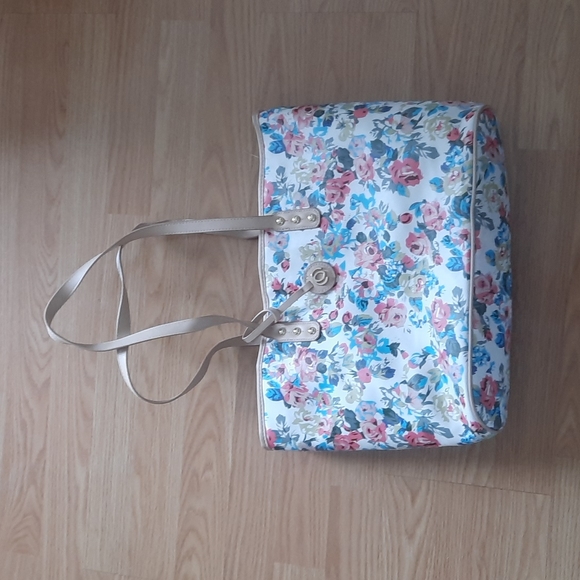 Handbags - Floral purse